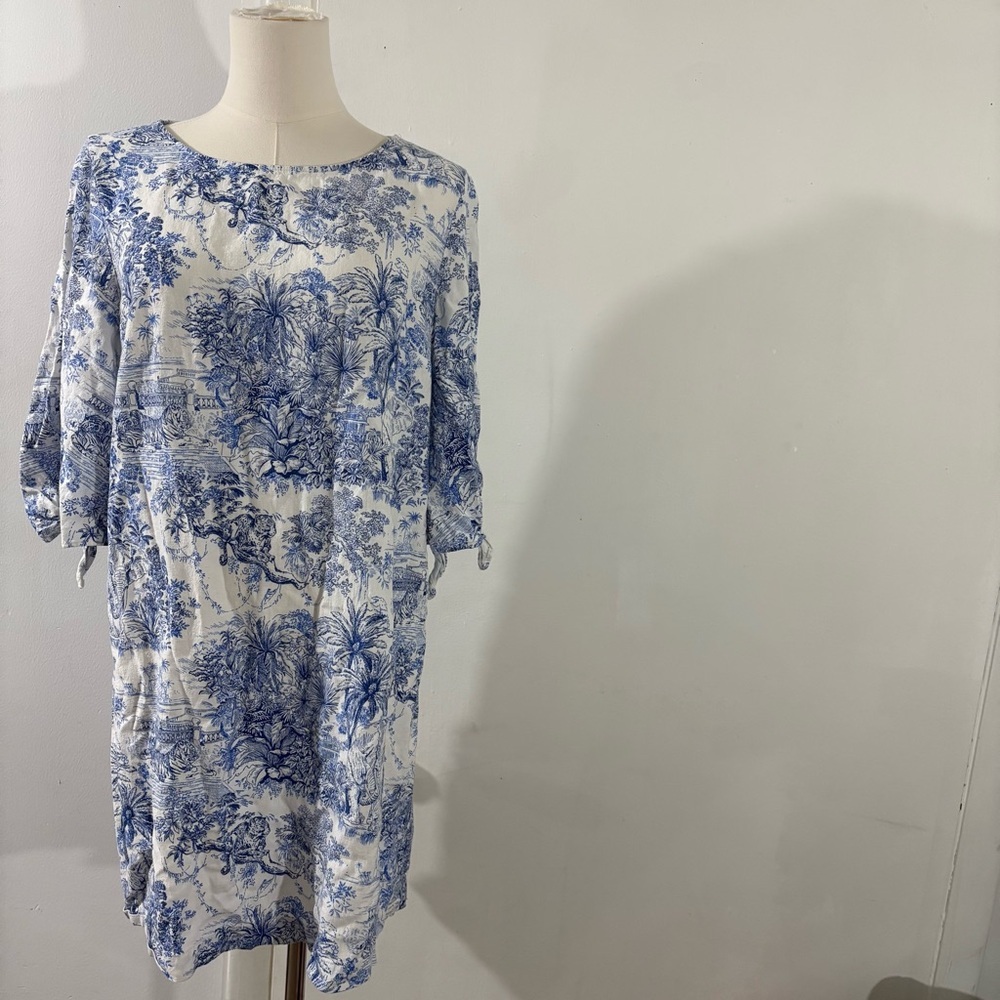 H&M Blue and White Floral Dress